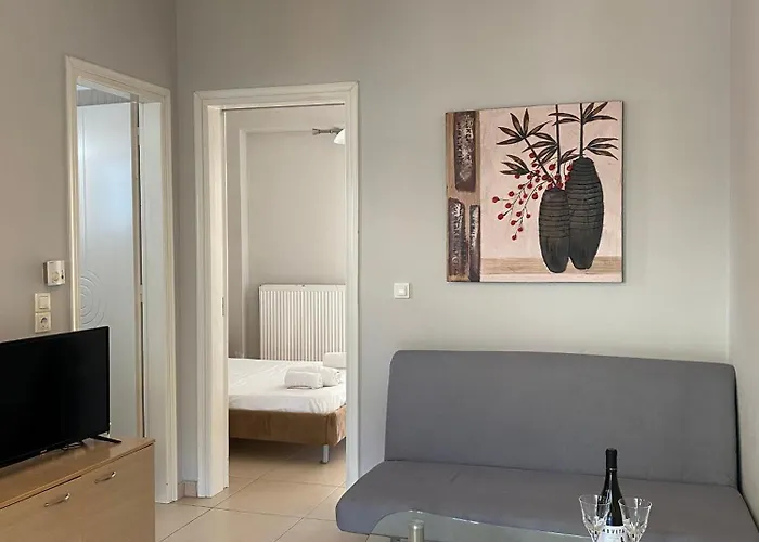 Bright And Cozy Apartment Near The City Center